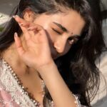 Krithi Shetty Instagram - Life’s better when you’re sunkissed ☀️✨🥰 Don’t forget your spf #summer #sun #positivity #spreadlove 📸 @mahajanyukta