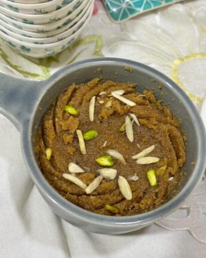 Kriti Kharbanda Instagram - Green flag alert! ❤️ 

Ok so something major happened yesterday and I fell in love all over again. I didn’t think this was possible, but yet, It happened :) 

Pulkit ki pehli rasoi happened yesterday. I walked into the kitchen and realised he’s making halwa. I asked him what he was doing, and he casually responded, “halwa bana raha hoon, it’s my pehli rasoi.” I giggled and told him, pehli rasoi ladki ki hoti hai baby. To which his response was, “that’s so silly, we’ve both decided to share equal responsibility in this relationship. You cooked for our family back home in Delhi, I’ll cook for our family here in bangalore. Simple!” 

He used the word simple. Yes. So casually he changed everything around and used the word simple. And in all honesty it was. It was that simple. @pulkitsamrat you are the best thing that’s ever happened to me. Thank you for showing me that you’re the best decision I’ve ever made. Tu sabr ka phal hai baby, sabse meetha! ❤️

Thu Thu Thu 🧿🥹🧿

P.S.  the pictures aren’t so great coz I was too blurry visually from being supremely emo, but really wanted to share this with the world ❤️

#besthusbandever #myhome #breakingstereotypes #breakingthenorm