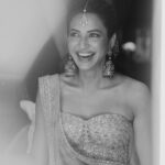 Kriti Kharbanda Instagram - Playing dress up with my most favourite people! ❤️ . . . Makeup @heemaadattaani Hair @the.mad.hair.scientist Outfit @ritukumarhq Jewelry @shriparamanijewels Styling @stylebyami @anoooooshka Photography @thehouseontheclouds Venue @itcgrandbharat Event management @innoceptstudio Decor design and florals @floriaindia Decor execution and production @thedesignatelierweddings Wedding song @sachdevaakhilnasha @vaibhavpani Entertainment @djganesh_djg @vaibhavvermamusic @shankar.bakshi @noorzora Wedding Invites @whitemirageinvites Wedding choreography @ysdcweddingchoreography #sundayfunday #pulkrit #meanttobe #misstomrs