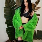 Krysten Ritter Instagram - 💚🧛‍♀️💛 📷 @agataserge @numero_netherlands