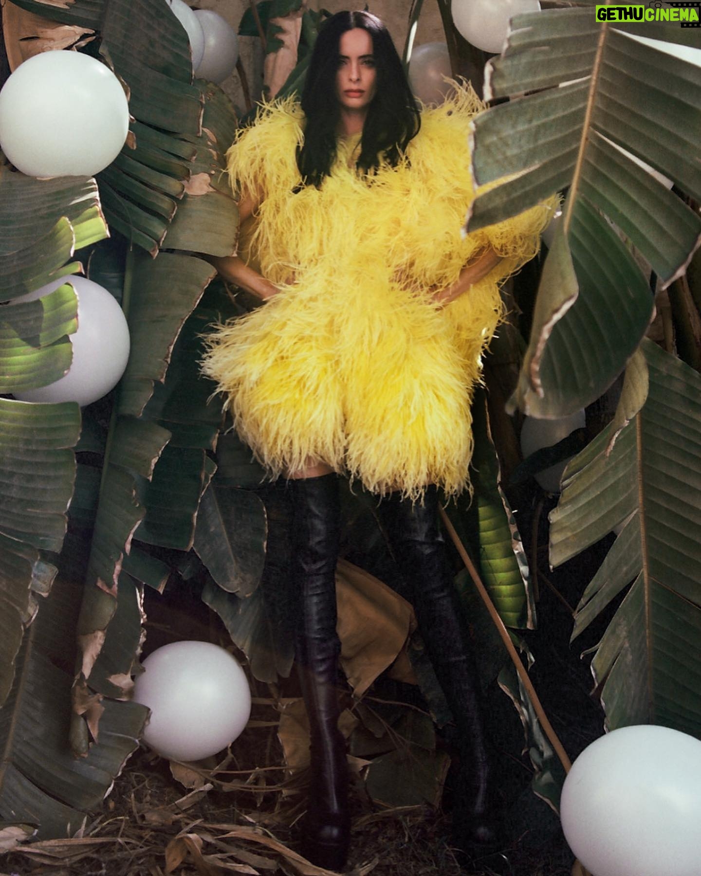 Krysten Ritter Instagram - 💚🧛♀️💛 📷 @agataserge @numero_netherlands