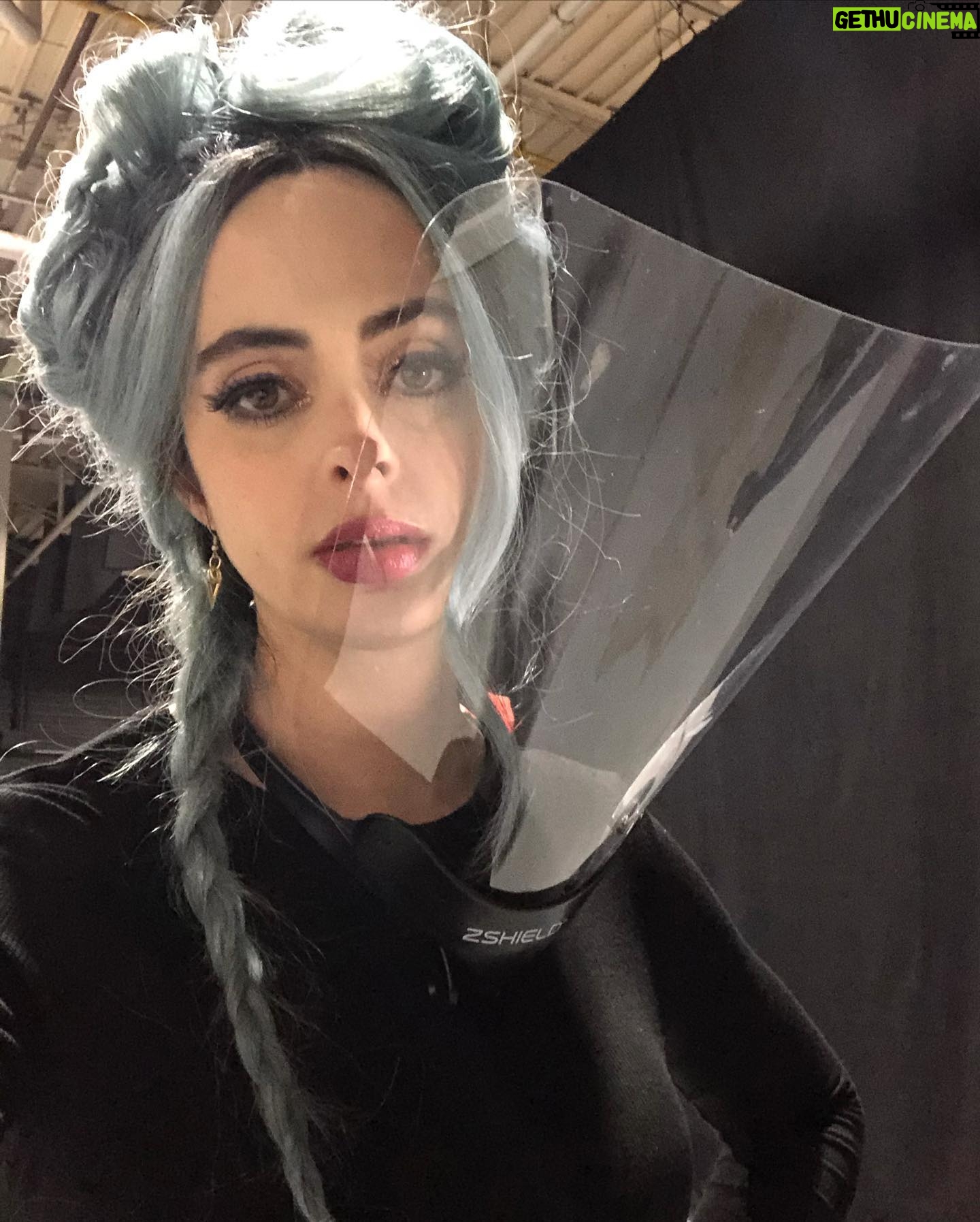 Krysten Ritter Instagram - Fun #bts look at my delicious new role of NATACHA THE WITCH in NIGHTBOOKS - movie comes out Sept 15th on @netflix ! This is one of my favorite characters that Iβve been lucky enough to play - and the hair and make up and costumes on this are just toooooo fun. Letβs go #spookyseason πππ§ββοΈπ»π»π» (dream team @stevesparkle @lesliesebertmakeup @nancyewarren )