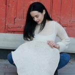 Krysten Ritter Instagram - Cute Little Round Rug crochet kit by yours truly! Link in bio! @weareknitters
