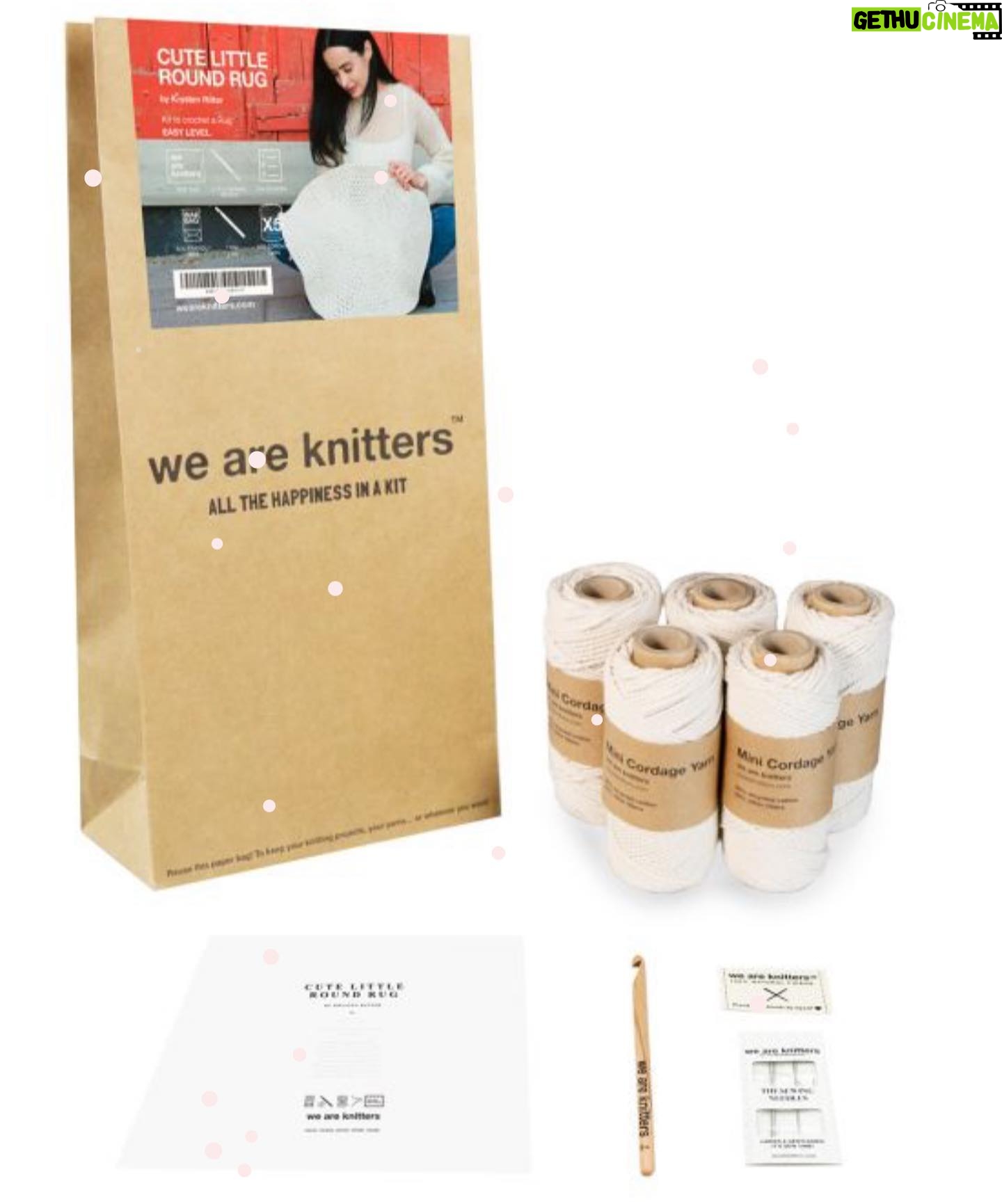 Krysten Ritter Instagram - Cute Little Round Rug crochet kit by yours truly! Link in bio! @weareknitters