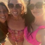 Krysten Ritter Instagram - Beachin with these babes 🌊🐠