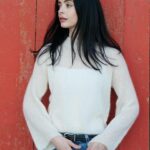 Krysten Ritter Instagram - New EASY level SWEATER KIT by yours truly! It is KNITTING SEASON! As always the kit comes with everything you need - link in bio! (I love this one and every time I wear it I get a lot of compliments and people nearly fall over when I say I made it myself! Highly recommend for any level of experience) @weareknitters
