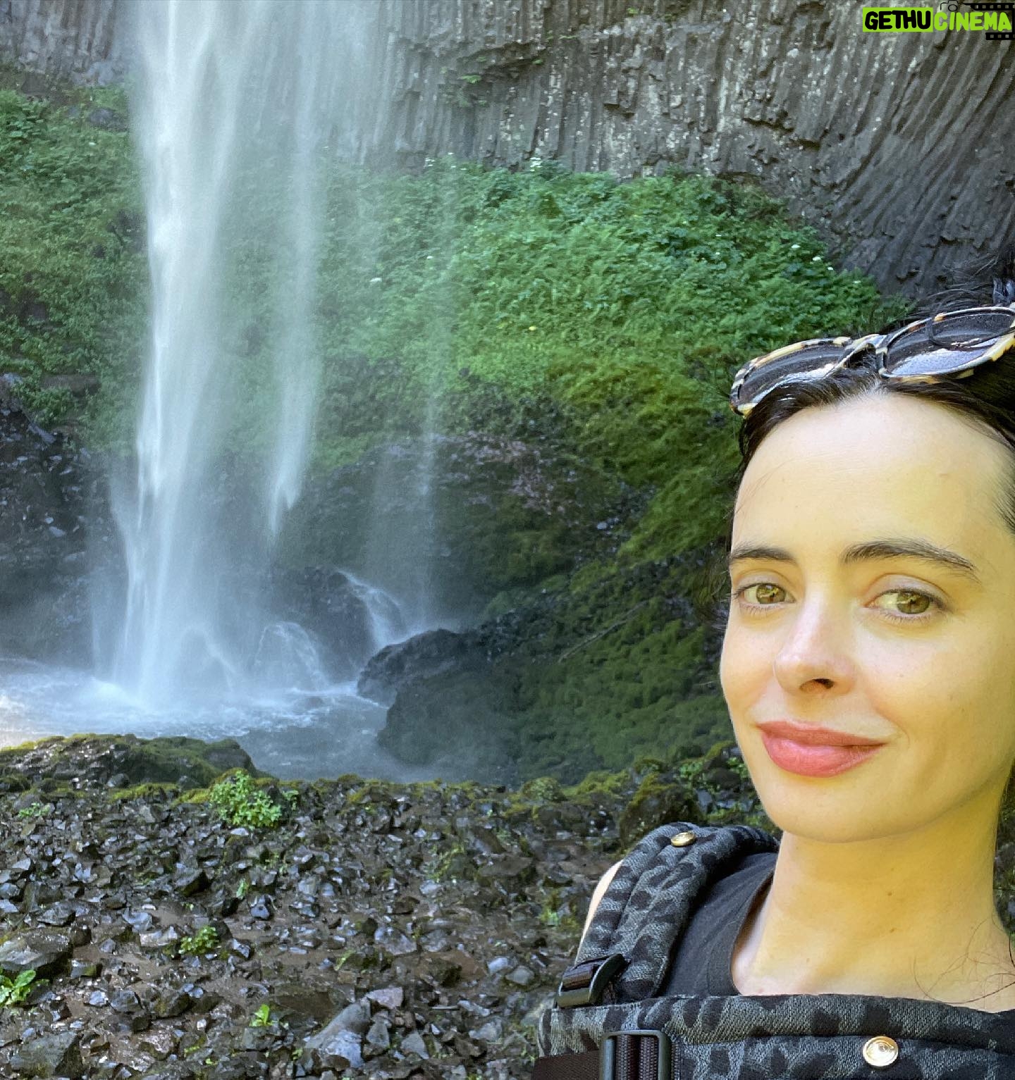 Krysten Ritter Instagram - Oregon is magic!