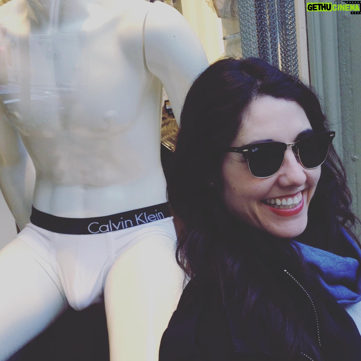 Krysten Ritter Instagram - It’s best friends birthday day! Ride or die since ‘99. @marlitolove 🎂🥳 see you soooooooon love you to the moooooooon🖤