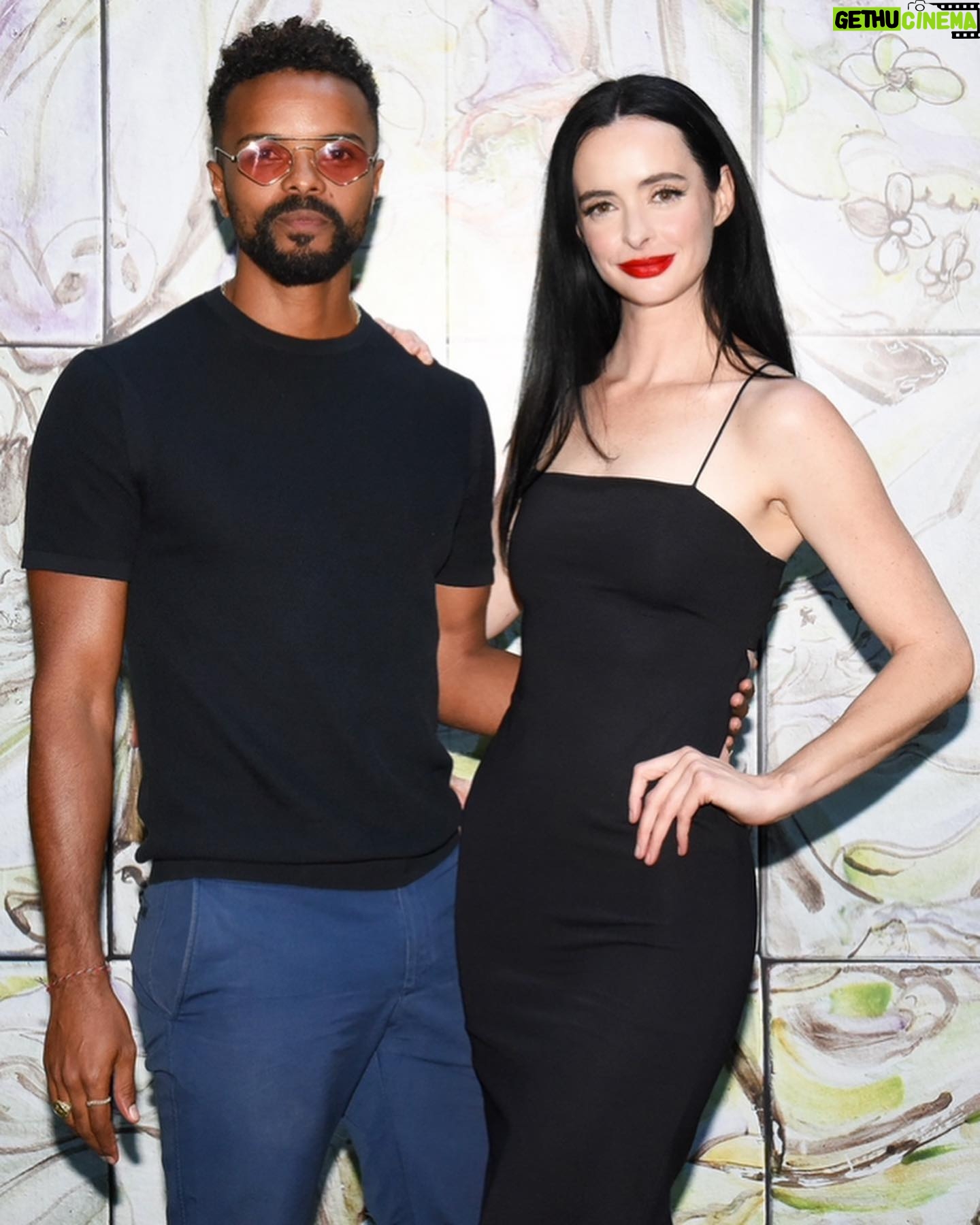 Krysten Ritter Instagram - Happy birthday my dearest Eka. You are a gift to the world and one of the brightest lights I have ever met in my life. Your heart, your depth, your empathy and compassion, your intelligence… I wish we could multiply you. You are a warrior - you are a MAN like NO OTHER. I am so grateful to know you. You inspire me. You blow my mind. I am thinking of you today - and every day - bathing you, Mana, Lila and the boys in white light - visualizing Mana with a clean bill of health - and you and Lila having the strength and endurance to carry Mana to the healed finish line. UNWAVERING. I worship you and bow to you on my fucking knees. @ekadarville @lovinglila - for those inspired to donate or help spread Eka’s son Manas story here is the link with an update @the.mana.ohana #letsgomana https://www.gofundme.com/f/LetsGoMana