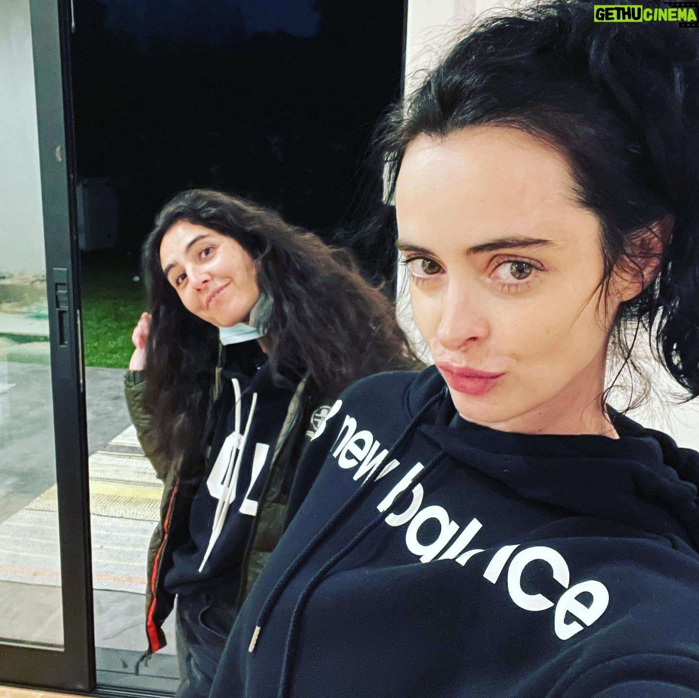 Krysten Ritter Instagram - It’s best friends birthday day! Ride or die since ‘99. @marlitolove 🎂🥳 see you soooooooon love you to the moooooooon🖤