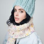 Krysten Ritter Instagram - All the snow ❄️ makes me want to knit knit knit! Link in bio for my easy knitting kits🙌🏻🧶❤️@weareknitters #krystenknitter