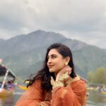 Krystle D'Souza Instagram - 🌙 عيد مبارك ✨ . . . . #eidmubarak #kashmir #srinagar #tulipgarden #shikara #dallake