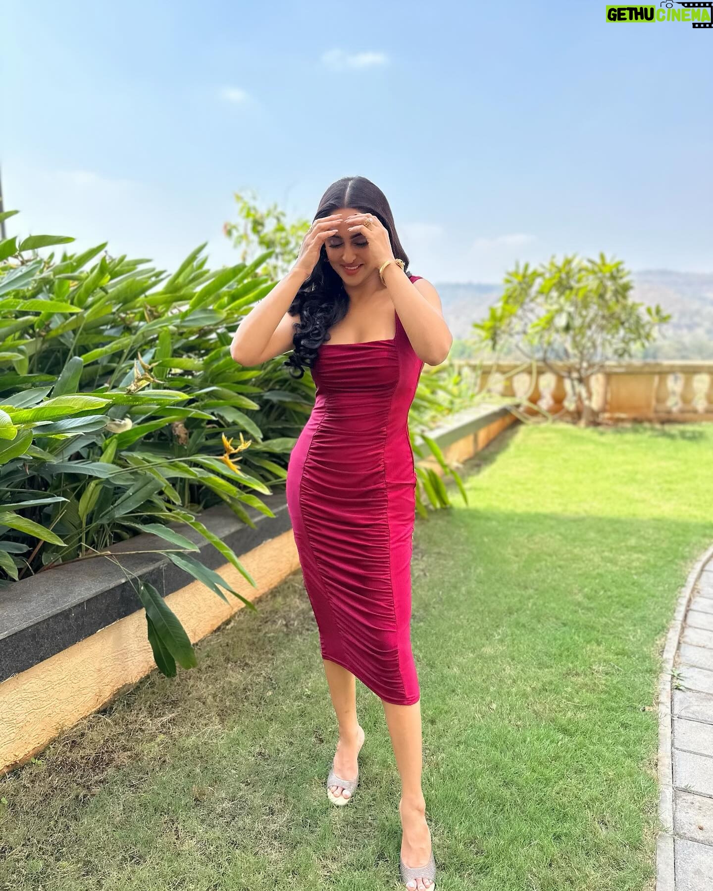 Krystle D'Souza Instagram - 🎈 . . MUA - @shaikhgalib hair - @shabnam.hairstylist26 PR - @_vaishnavii.3011