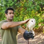 Kumail Nanjiani Instagram - Big thanks to @hawkonhand for introducing us to falconry and a bunch of awesome folks (birds of prey.) 1. Barn Owl 2. Harris’s Hawk 3. Augur Buzzard