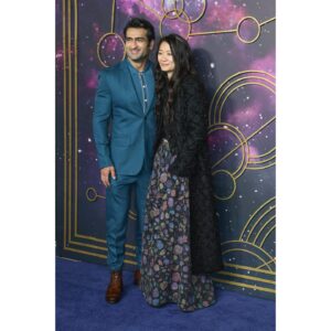 Kumail Nanjiani Instagram - Eternals premiere in London was amazing. November 5th.

Styling: @jeanneyangstyle @chloekeiko 
Grooming: @jennierobertshair
Suit: @grayscaleic 
Shirt: @toddsnyderny 
Shoes: @wolfandshepherd