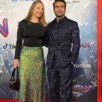 Kumail Nanjiani Instagram - Spiderman: No Way Home is fantastic. I was overwhelmed for much of it and didn’t want it to end. Truly magical stuff. Styling: @jeanneyangstyle Suit: @dzojchen Shoes: @wolfandshepherd
