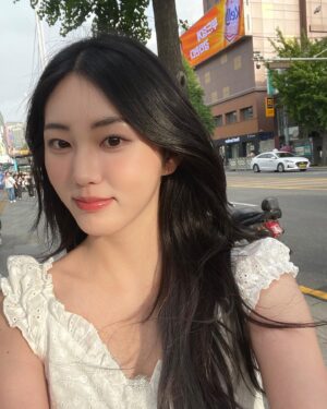Kwon Eun-bin Instagram - mz의 하루˘ᗜ˘