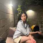 Kwon Eun-bin Instagram - 어느새 테라스에서 커피마시기 좋은 날씨! 너무 더워도 긴팔 꼭 갖고 다니세요 ꕥꕥꕥꕥ