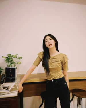 Kwon Eun-bin Instagram - /ᐠ｡‸｡ᐟ\