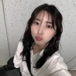 Kwon So-hyun Instagram - 셀카 모음 zip 😎 ㅋㅋㅋㅋㅋㅋㅋㅋ 셀카 셀카 셀카 #셀카 거울셀카 #거울셀카 앉은셀카 #앉은셀카