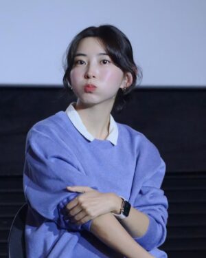 Kwon So-hyun Instagram - 볼 빵빵 발그레 ☺🥰
예쁜 사진 감사해요 💕

<딜리버리 첫 GV>