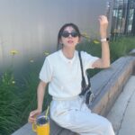 Kwon So-hyun Instagram - 평범한 하루지만 나에겐 특별히 좋은 날 💜 #14thanniversary