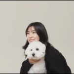 Kwon So-hyun Instagram - 엄마 환갑기념 다같이 찍은 첫 가족사진 👫👩‍❤️‍👨🙋🏻‍♀️🐶 영상으로 만들어 놓으니 더 뿌듯하네🧡 #family 🥰