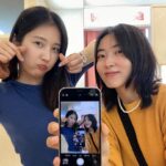 Kwon So-hyun Instagram - 💙💛 고마워 :)