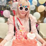 Kyary Pamyu Pamyu Instagram - Lv.31になりました🎂 皆様たくさんのお祝いコメントありがとうございます！ とっても嬉しい〜！全部読みます！らびゅ〜 I just turned 31 years old today. Thank you for all the birthday messages.