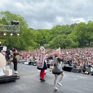 Kyary Pamyu Pamyu Instagram - OEDOEDO初披露ありがとうございました🗻
振り付けはRandyさんです！みんなで踊りたーいたのしーい