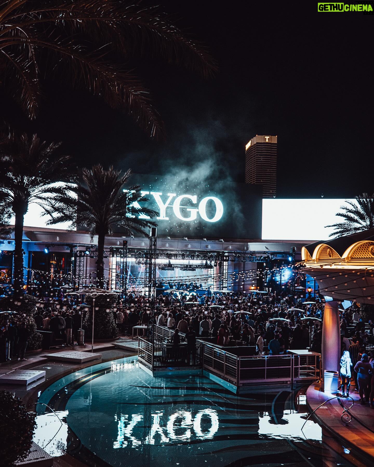 Kygo Instagram - First of the season. See you next week @xslasvegas 🤝