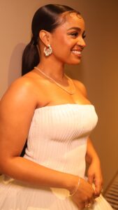Kyla Pratt Instagram - 🥰 at your best you are looooove 🎶 🎥 @ugottahave___whit #naacpimageawards #bet #host