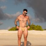 Kyle Krieger Instagram - It’s really about the tan lines🤭😵‍💫