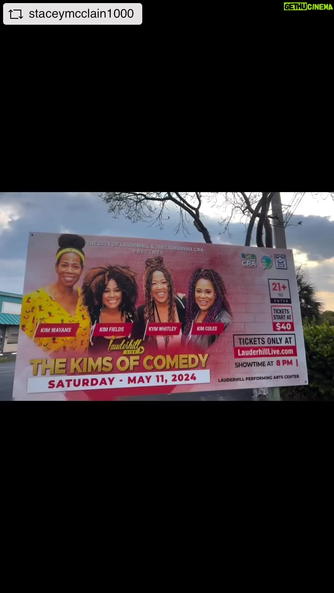 Kym Whitley Instagram - I had a ball this weekend with my favorite Kims!! The crowd was amazing I had a great time! Thanks to @juscuskitchen_chefjay for some amazing eats! Sold out in Lauderhill!! My girls @kimfieldsofficial @kimcoles #kimwayans Thank you to the city of Lauderhill and Lauderhill CRA ! Thank you @staceymcclain1000 for the video! And to everyone who came out Thank you thank you 🩵✨ #REPOST @staceymcclain1000 with @get__repost__app Good time was had by all in Miami with @kimcoles @kymwhitley @kimfieldsofficial & #Kim Wayans for the KIMS OF COMEDY! 🔥Pack house, 🔥sold out crowd 🔥& #funny 😂#funny 😆 #funny ladies.
