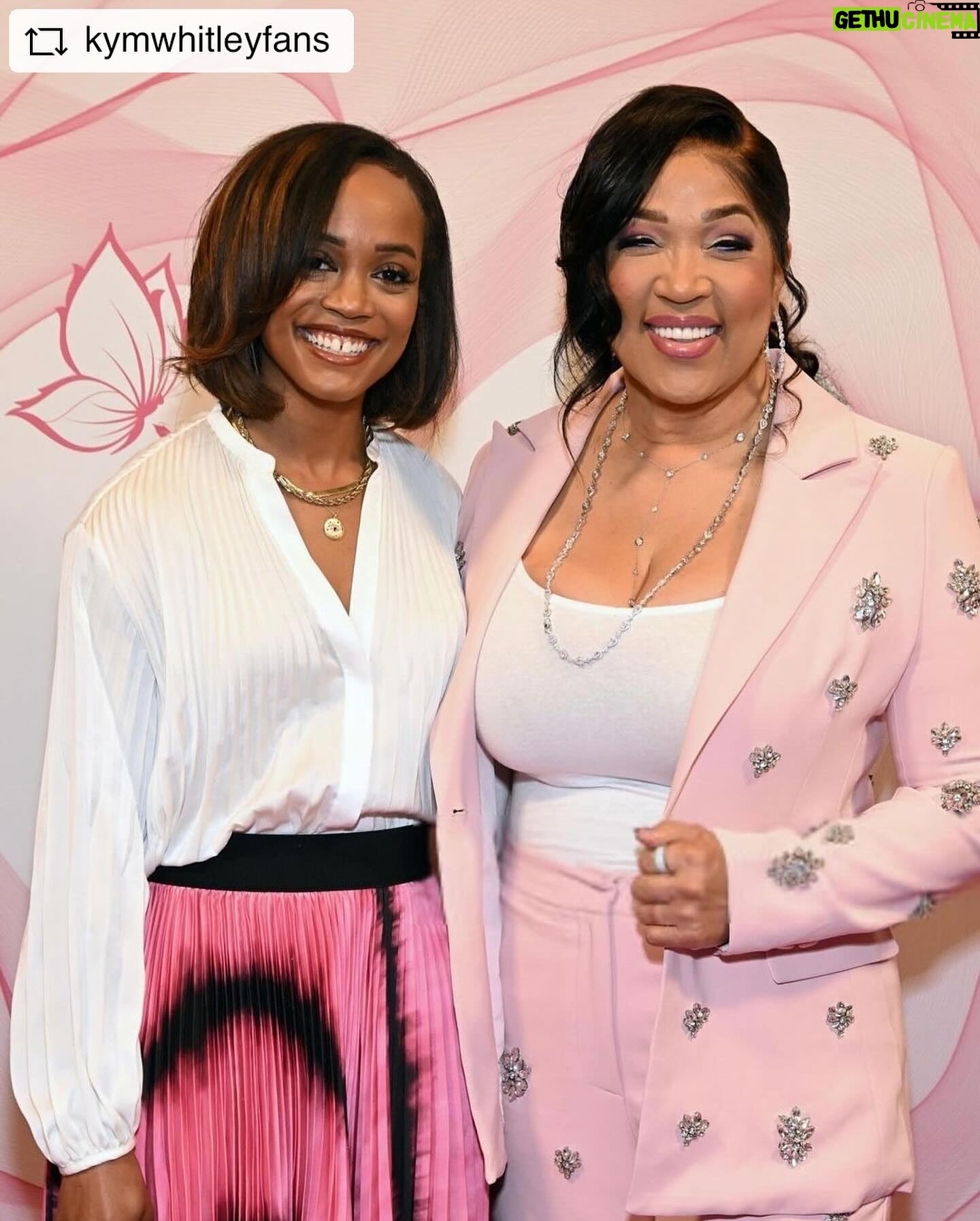 Kym Whitley Instagram - #REPOST π₯ππ πππ₯π ππππ¦ππ ββπππ βπ¦ππ‘ πΈπππππ£β πΈβ¨ - - - If viewing follow @kymwhitleyfans Big thank you @arevamartin for this amazing event and thank you @kymwhitleyfans for always having the best post! ππ