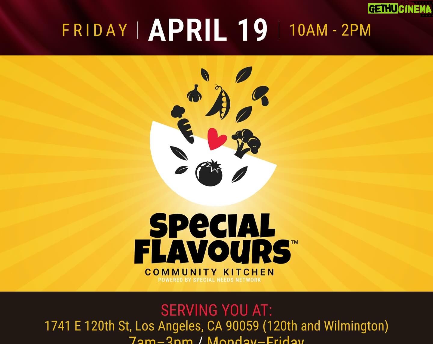 Kym Whitley Instagram - Grand opening of our food truck!! Please go visit!! @specialneedsnetwork beautiful building down on MLK campus! @arevamartin is a special kind of person!! I love everything she does and will always support her and her mission!