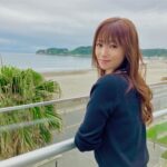Kyoko Fukada Instagram - ご無沙汰しております💦もう夏も終わりに差し掛かっていますね🩴いかがお過ごしでしょうか⁉️先日、撮影で海に行く事が出来ました😍私にとって海は特別な場所で元気の源なのだと再確認できた日でした🥹💕サーフィンしている人達が羨ましかったぁ♥️ #皆様はどんな夏を過ごしましたか #まだまだ暑い日もあるみたいなのでお身体に気をつけなきゃですね