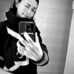 Kyoko Hasegawa Instagram - おはようございます。 今年の目標の１つ。 早起き。 子供を朝送り出した後、ギリギリまでソファでゴロゴロしてしまう習慣から抜け出したい。 今朝は家にいると寝てしまうので、顔も洗わずそのままジムへ。 1日の中で使える時間を有効に使いたい、と。 皆さんの今年の目標は何ですか？