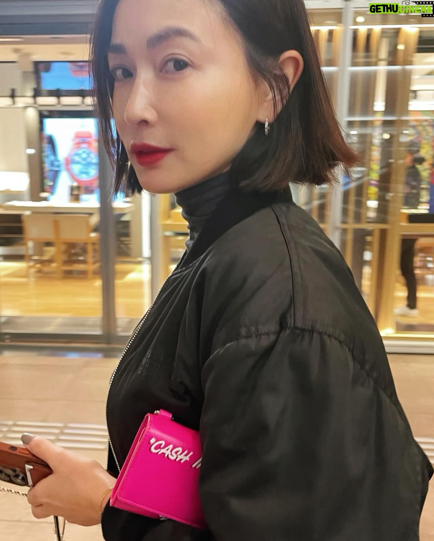 Kyoko Hasegawa - 15.6K Likes - Red gives me power💪
#fashion#red