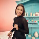 Kyoko Hasegawa Instagram – 『トーキョーツキイチMTG』が始まります！
この番組は、私たち女性が何となく窮屈さを感じ、グッと我慢してきたことを“女ともだち”と話しているかのように進めていきたいと思います。
明日の朝、誰かに話したくなるような、そんな楽しいひとときを一緒に過ごしましょう☺️
見逃した方は放送後から次回放送の12/6までFOD/TVerで配信しています。
初回は今夜25:50〜フジテレビで放送されます。
是非、ご覧ください🤗
@tokyo_tsuki1_mtg
@f_s_uika