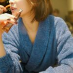 Kyoko Hasegawa Instagram - 暑い日も増えてきましたが、 湿気が多くなっても保湿はまだまだ大事ですね！ 私も＠norganic_official Plenum のリンクル エッセンスを使わせて頂いています。 ジェルがしっかりしていて、 キワまで密着してくれるので助かります☺️ 皆さんもよかったらぜひ。 ＠norganic_official #norganic #norganicplenum #PR