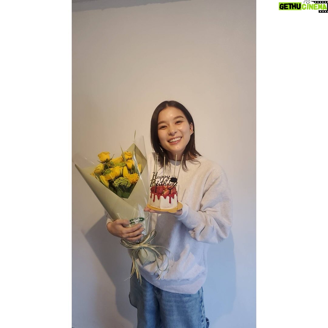 Kyoko Yoshine - 86.5K Likes - 27歳になりました!
たくさんメッセージありがとうございます!
今日は素敵な現場で過ごす事ができました✨
お祝いしてもらえて嬉しすぎましたー!!!
ありがとうございました🌼
27歳も頑張ります!
よろしくお願いします!!