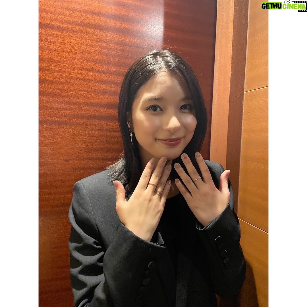 Kyoko Yoshine - 63.3K Likes - 映画「カラオケ行こ!」
完成披露試写会でした!
ありがとうございました✨
名前のうちわとかね、
この前のイベントのうちわとかね、
メッセージとかね、
しっかり見えました☺️
いつもありがとう!
嬉しかったです!!
今日は久しぶりに黒でピシッとしてみました🖤
#カラオケ行こ!
#1月12日公開