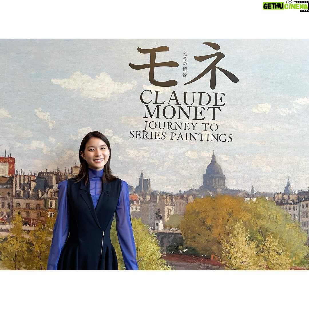 Kyoko Yoshine Instagram - 本日2月10日から大阪中之島美術館で 「モネ 連作の情景」が始まりました! なんと今回12点の作品が増えて約70点の作品になっているんです...! 開放的な気持ち良い空間に広がるモネの作品たち。 作品数が増えても変わらず100%モネです。 より一層濃く感じることができます✨ まだモネ展行っていない方はもちろん 上野に行った方も機会があれば是非行ってみてください。 心の底からおすすめします。 5月6日までやっていますので、 音声ガイドも合わせて楽しんでいただけたら嬉しいです。 よろしくお願いします! 昨日は大阪に行って沢山取材をしていただいたり 生放送に出演させてもらったり... だったので動画を回してみたんだけれど 大作でスタッフTwitterには載せられないらしい......😭