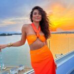 Kyra Santoro Instagram – Otro atardecer ❤️🧡💛💖