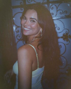 Kyra Santoro Instagram - Here, there & everywhere🌼