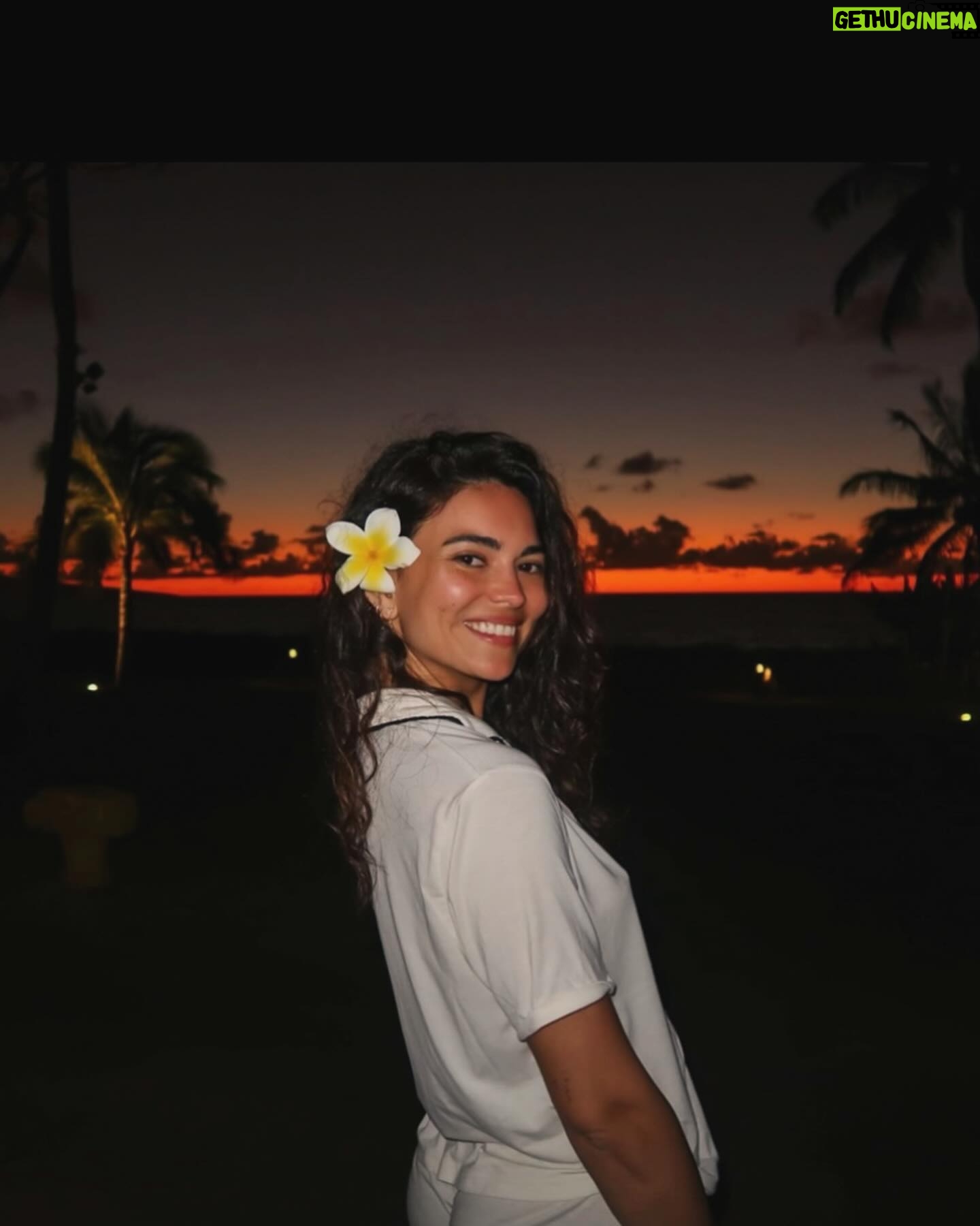Kyra Santoro Instagram - Another year around the sun being a silly goofy girl 🎂🤪♈️