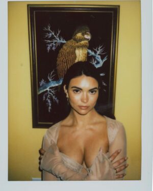 Kyra Santoro Instagram - Here, there & everywhere🌼