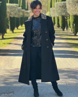 Laëtitia Milot Instagram - ✨ CONCOURS TERMINÉ ✨
1 nuit pour 2 personnes au Château de Berne (Hôtel 5⭐️, Relais & Châteaux), avec petits-déjeuners et accès au spa, c’est le dernier lot que j’ai le plaisir de faire gagner à l’un d’entre vous ! J’adore y aller pour me ressourcer.

Pour participer :
🎄 Être abonné à @laetitiamilotofficiel et au @chateaudeberne
🎄 Mentionner des amis qui aiment la vie de château

Bravo à @yaelleazoulay ! 😊🎁

#noel #chateaudeberne #relaischateaux #provence