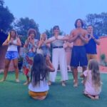 Laëtitia Milot Instagram - Une danse en #famille ❤️❤️ #challenge